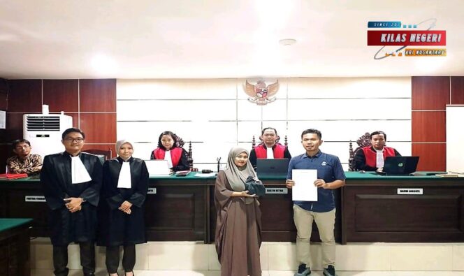 
Karyawan Leasing di Sulsel Ganti Kerugian Perusahaan, Diberi Pemaafan Hakim