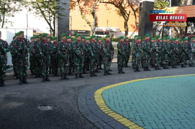 
Upacara Bendera 17-an di Makorem 052/Wkr, Tekankan Nasionalisme di Bulan Suci Ramadhan