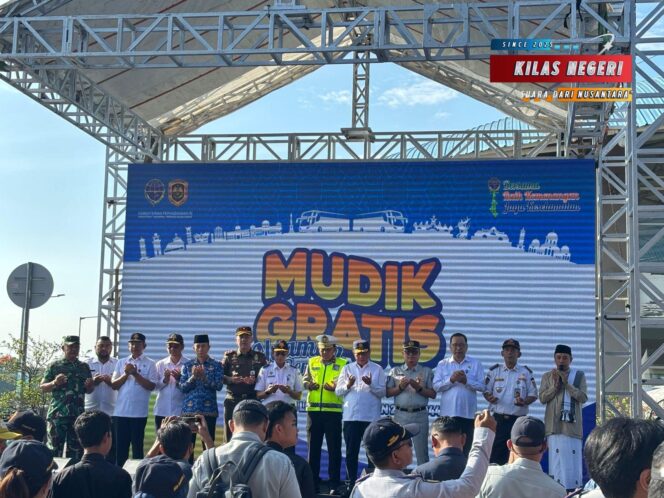 
Pos Pelayanan Terpadu Ops Ketupat Jaya 2026 Amankan Mudik Gratis di Terminal Pulogebang, Polri Pastikan Pemudik Berangkat Aman dan Nyaman