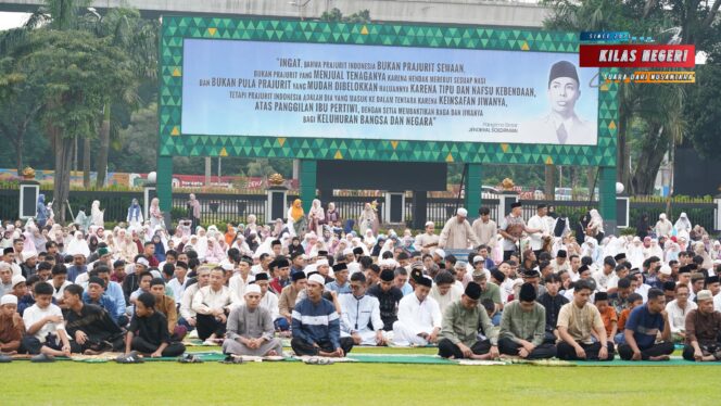 
Kodam Jaya Gelar Salat Idul Fitri 1447 H di Lapangan Jayakarta