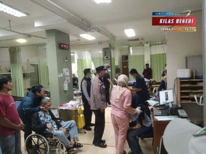 
Sigap di Tengah Arus Mudik 2026, Polisi Berpacu dengan Waktu Saat Penumpang Kolaps di Terminal Pulogebang