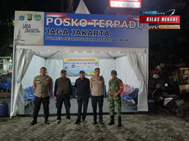 
Koramil 04/Pulogadung Gelar Patroli, Perkuat Keamanan Ciptakan Wilayah Kondusif.