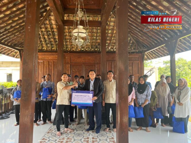
BRI BO Labuan Salurkan Bantuan Sembako Melalui Program BRI Peduli TJSL
