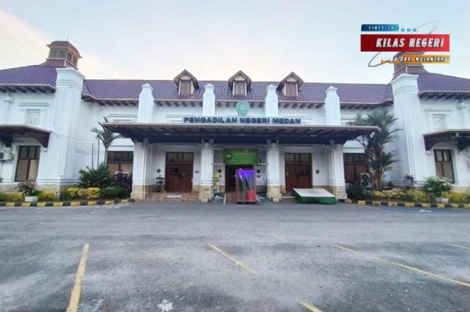 
Breaking News! PN Medan Bebaskan Amsal Christy Sitepu, Dakwaan Tidak Terbukti