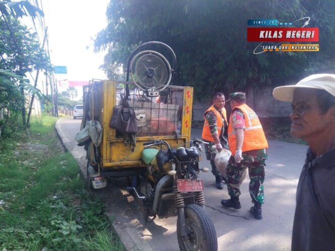 
Hari Jumat, Satgas Sampah Koramil Bersihkan Jalur Legok – Parung