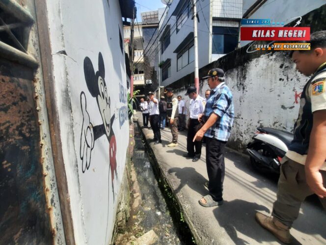 
Camat Tambora Pimpin Apel Program TAMPAN, Perkuat Ketertiban dan Keamanan Wilayah