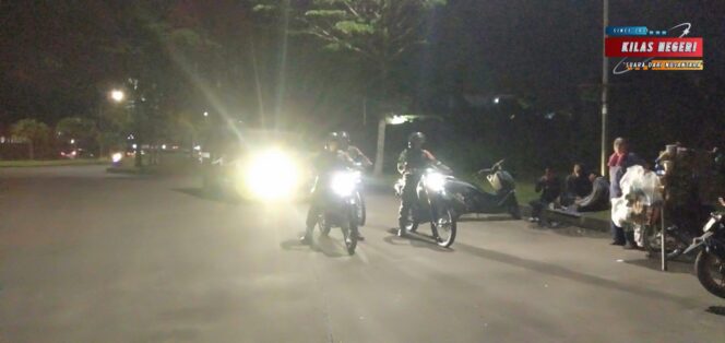 
Personil Koramil 14/Panongan Patroli Malam Tingkatkan Keamanan Wilayah Citra Raya Dan Panongan