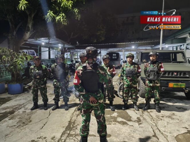 
Koramil 09/Mauk Patroli Maung di Jalur Strategis Mauk