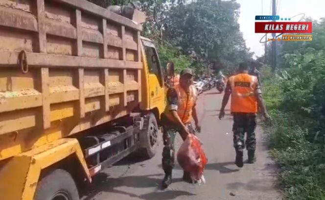 
Satgas Sampah Kodim 0510/Tigaraksa Bersihkan Sampah Di Jayanti